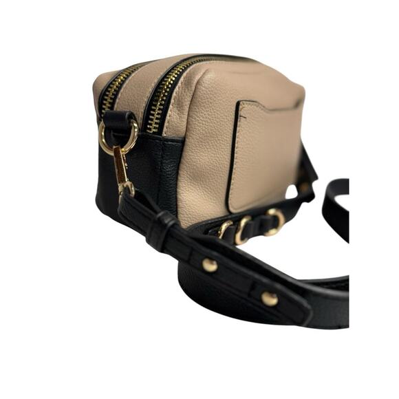 Urban Expressions Audrey Crossbody Bag Two Tone Bag Zip Closure Adjustable Strap - Picture 10 of 16